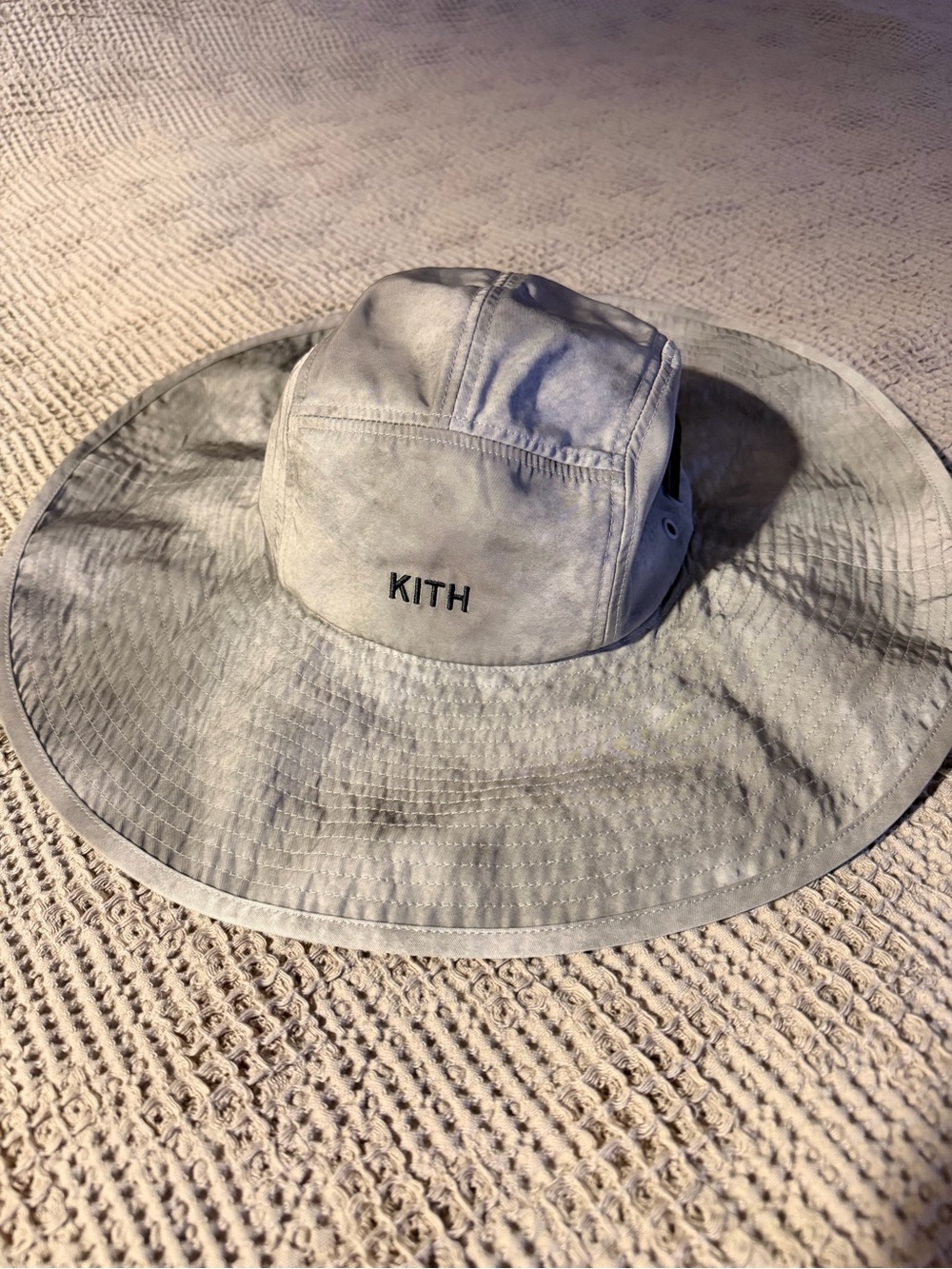 Kith Embroidered Logo Bucket Hat in Light Gray